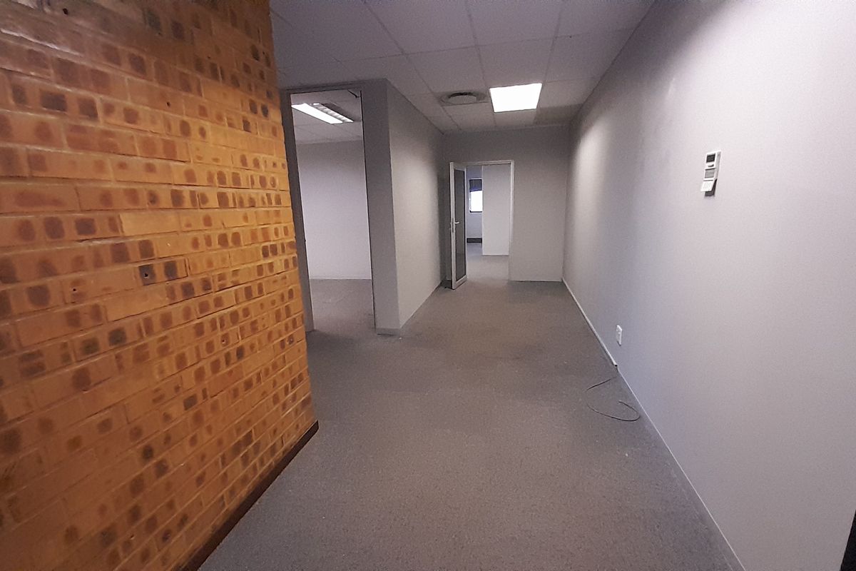 230m Secure Office Setup Built for Structured Operations - Photo 2