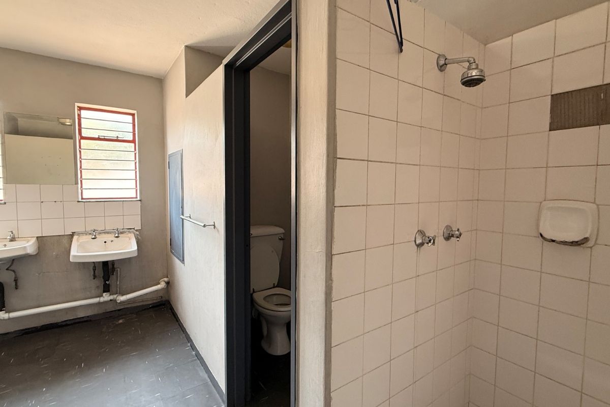 Modern, High-Clearance 519m2 Warehouse in Prime Samrand Logistics Hub - Photo 5