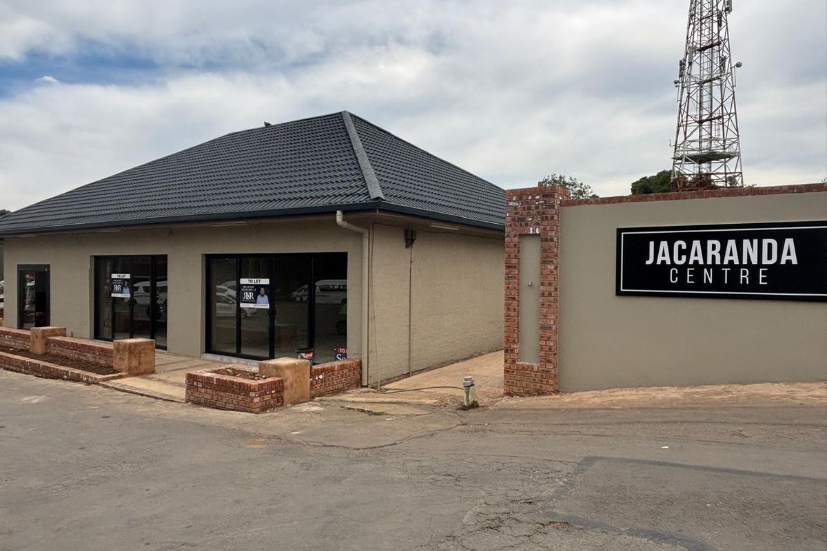 80sqm Retail Shop in Central Hilton to ]rental @ R19000-00 per month plus Vat - Photo 4