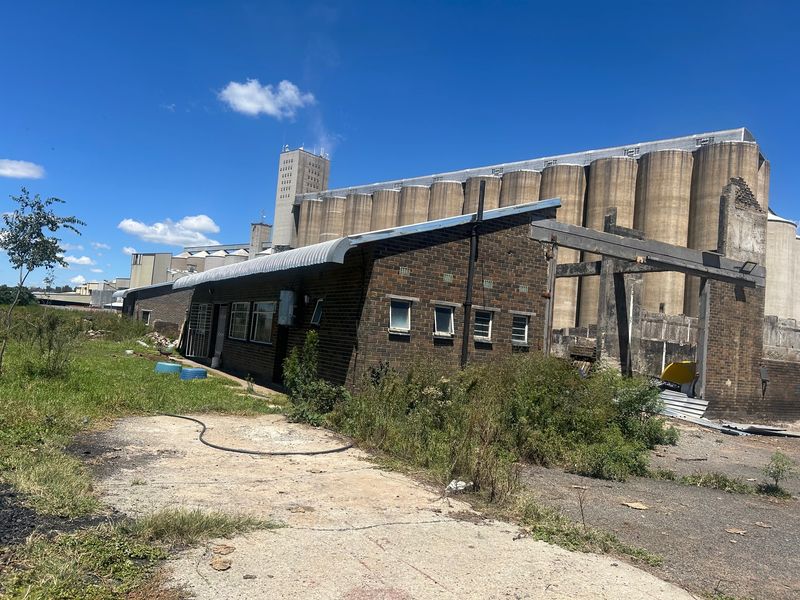 Industrial site in Viljoenskroon - Photo 2