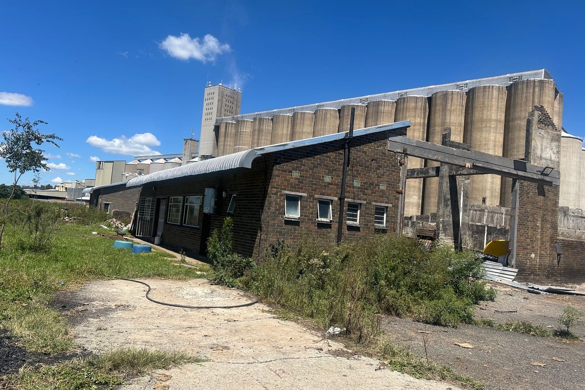 Industrial site in Viljoenskroon - Photo 2