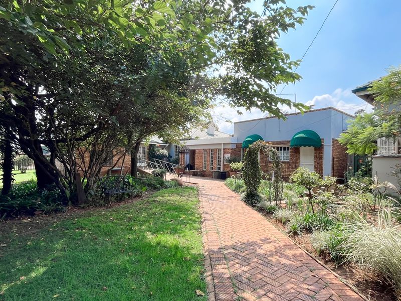 Commercial offices that you can tailor to your needs!! - Photo 6