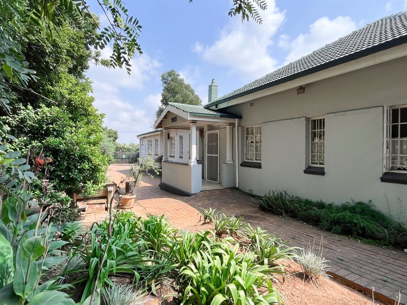 Commercial offices that you can tailor to your needs!! - Photo 2