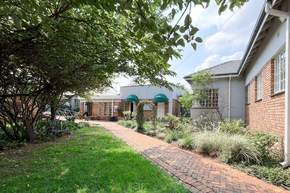 Commercial offices that you can tailor to your needs!! - Photo 5