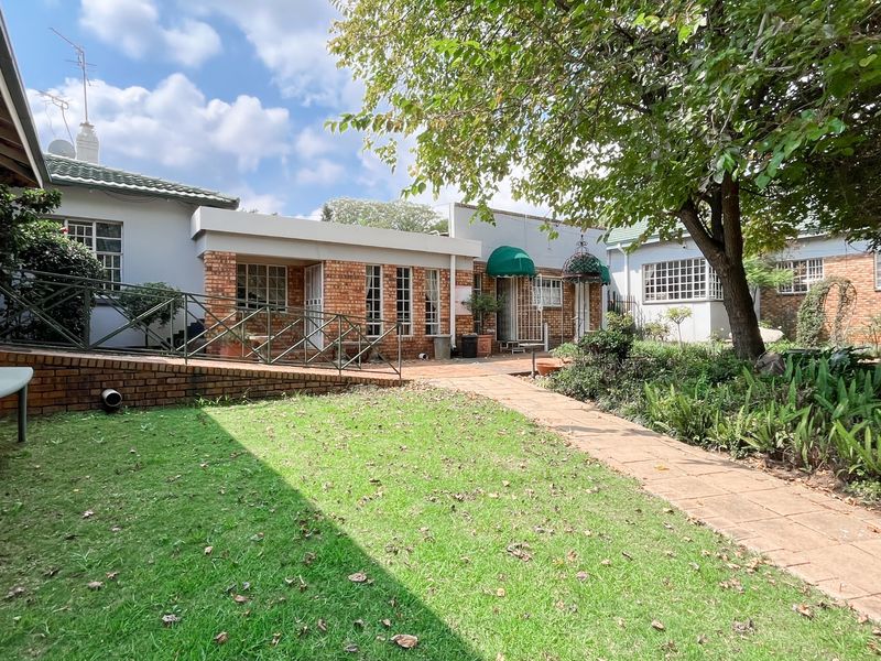 Commercial offices that you can tailor to your needs!! - Photo 8