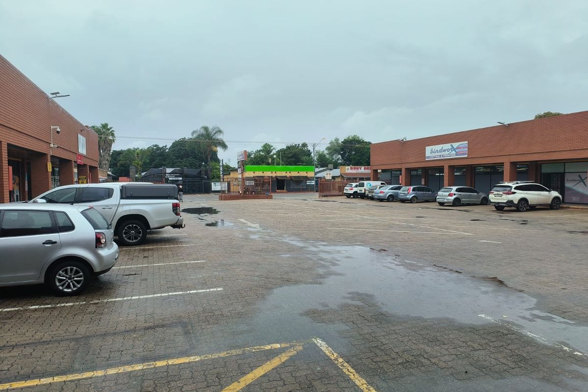 280m2 Retail Space To Let | Versatile Business Premises | Ready for Occupation - Photo 2