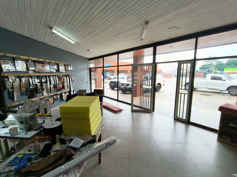 280m2 Retail Space To Let | Versatile Business Premises | Ready for Occupation - Photo 4