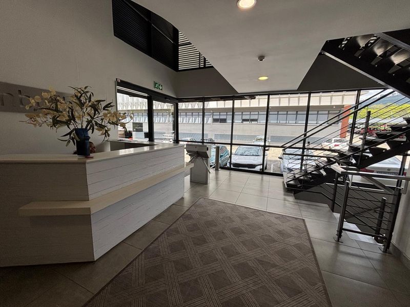 81sqm office to rent at R16940-00 per month plus Vat - Photo 4