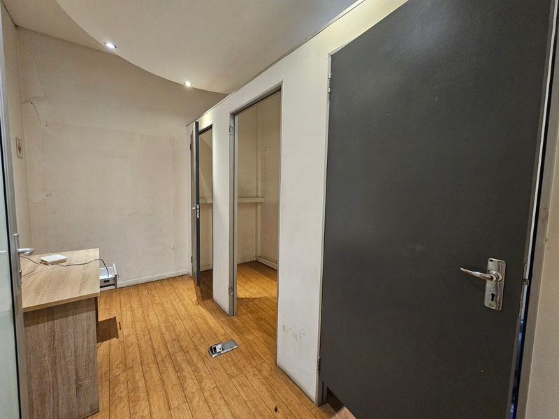 TO LET | High-Visibility Retail Space | Cherry Lane Brooklyn - Photo 6