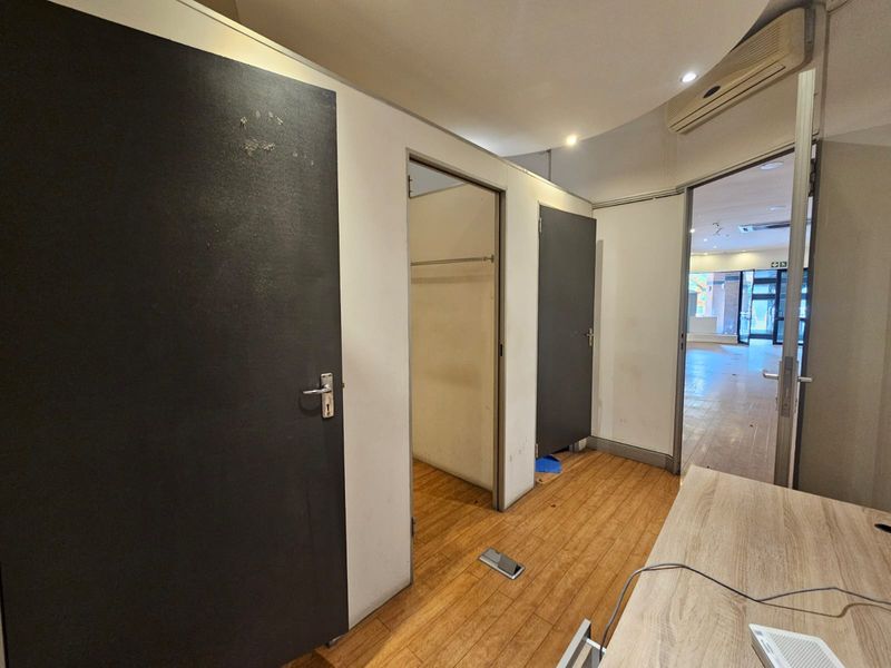 TO LET | High-Visibility Retail Space | Cherry Lane Brooklyn - Photo 5