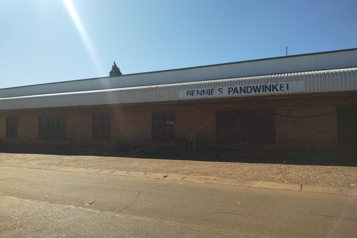 Business Space For Sale - Photo 3