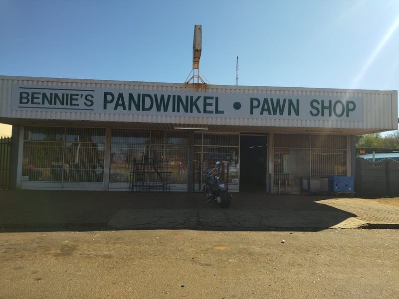 Business Space For Sale - Photo 1