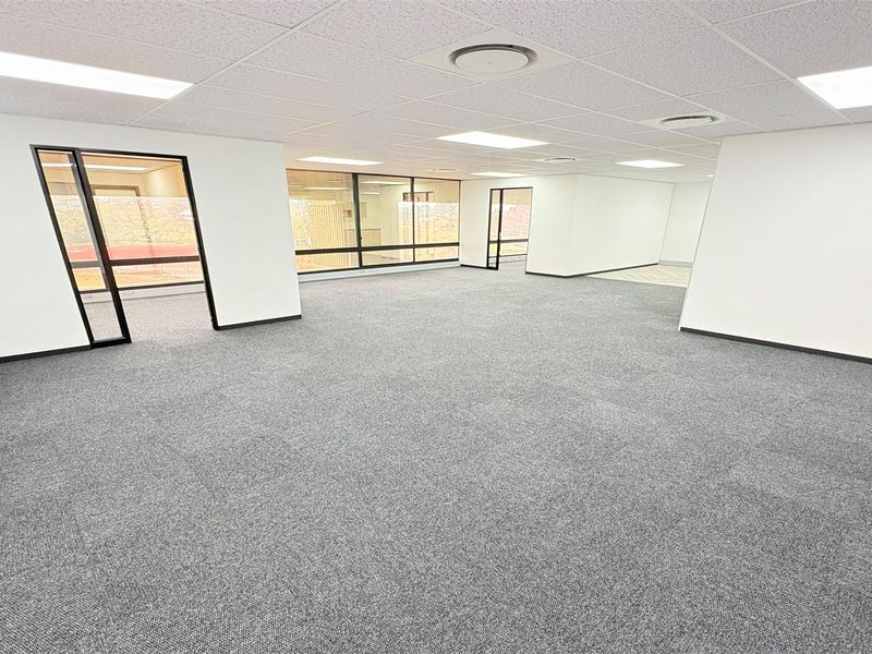 319m2 office space to let in Auckland Park - Photo 1