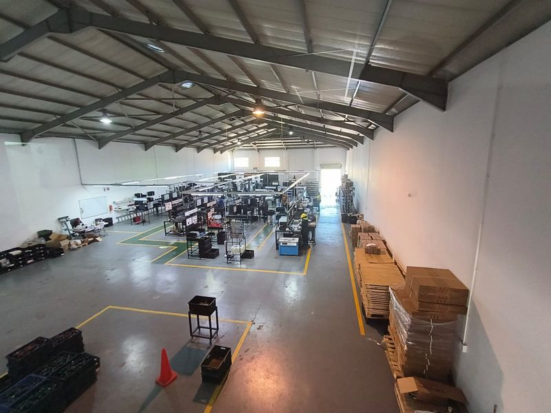870m2 Warehouse with Office Space To Let in Route 21 Corporate Park, Irene, Centurion - Photo 9