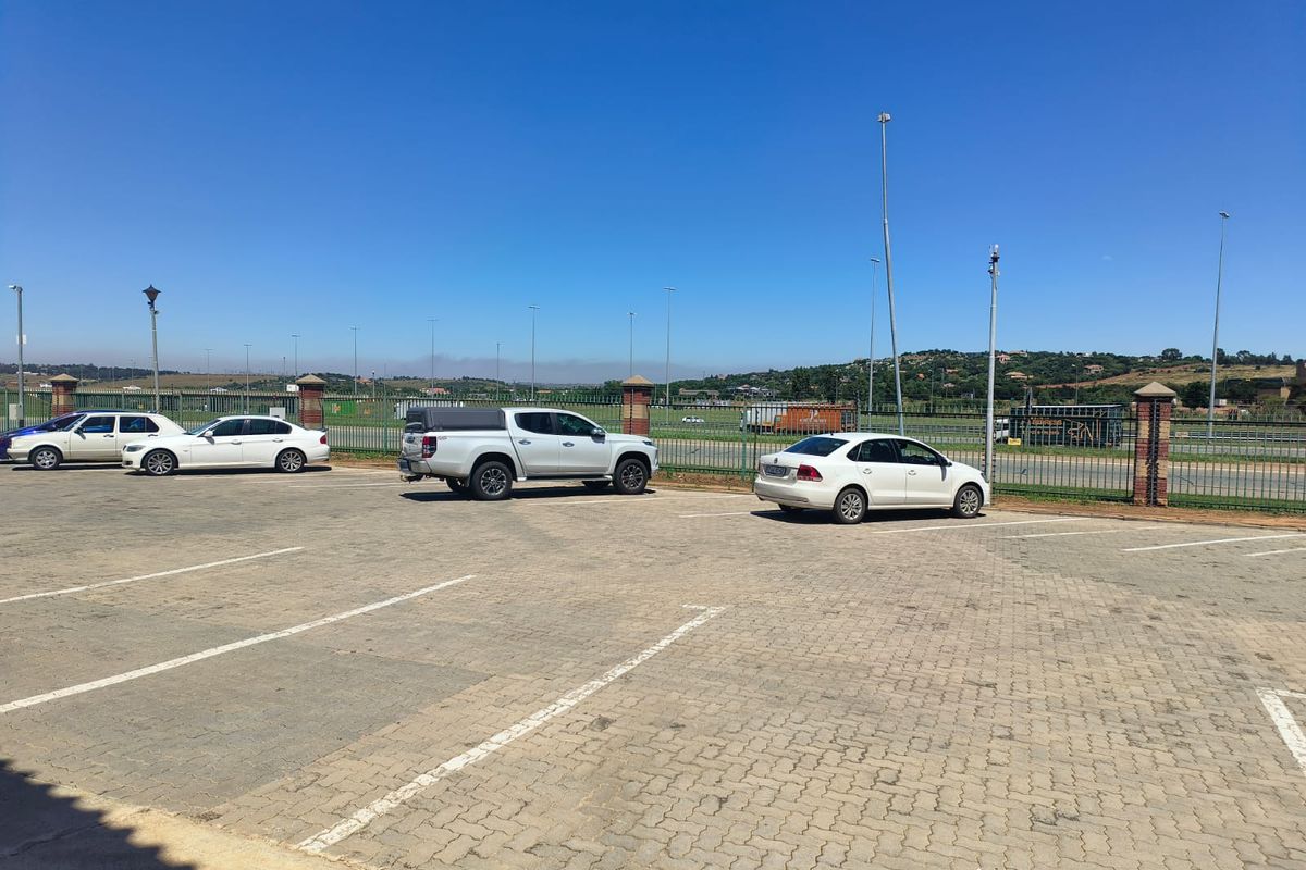 870m2 Warehouse with Office Space To Let in Route 21 Corporate Park, Irene, Centurion - Photo 5