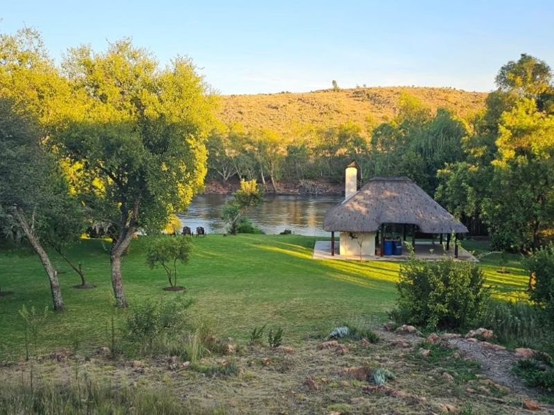 Private Bushveld Escape on the Vaal River - Photo 6