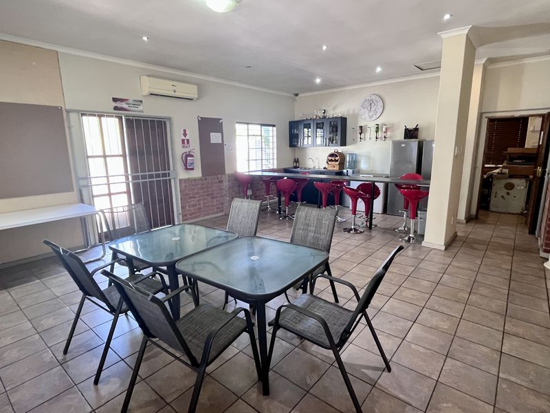 Prime Corner Office Property with Medical & Office Rights | DUAL MANDATE - Photo 4