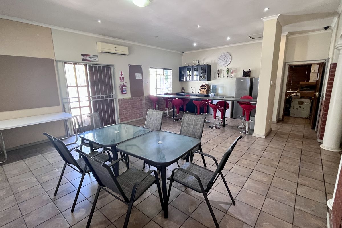 Prime Corner Office Property with Medical & Office Rights | DUAL MANDATE - Photo 4