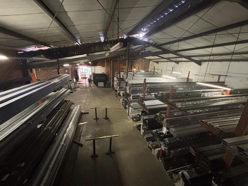 870Sqm Factory for Sale in Pmb CBD at R3500000-00 plus Vat - Photo 9