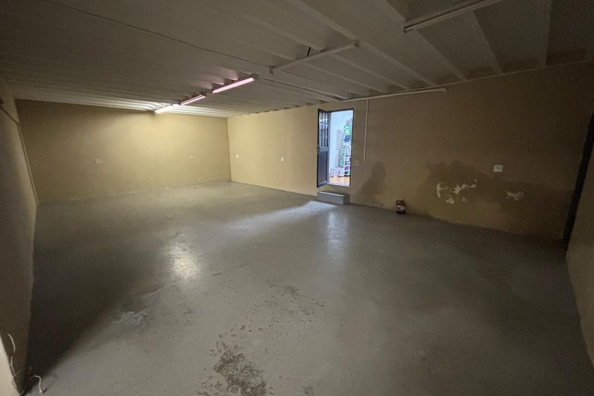 870Sqm Factory for Sale in Pmb CBD at R3500000-00 plus Vat - Photo 4