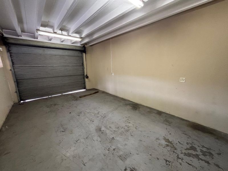 870Sqm Factory for Sale in Pmb CBD at R3500000-00 plus Vat - Photo 5