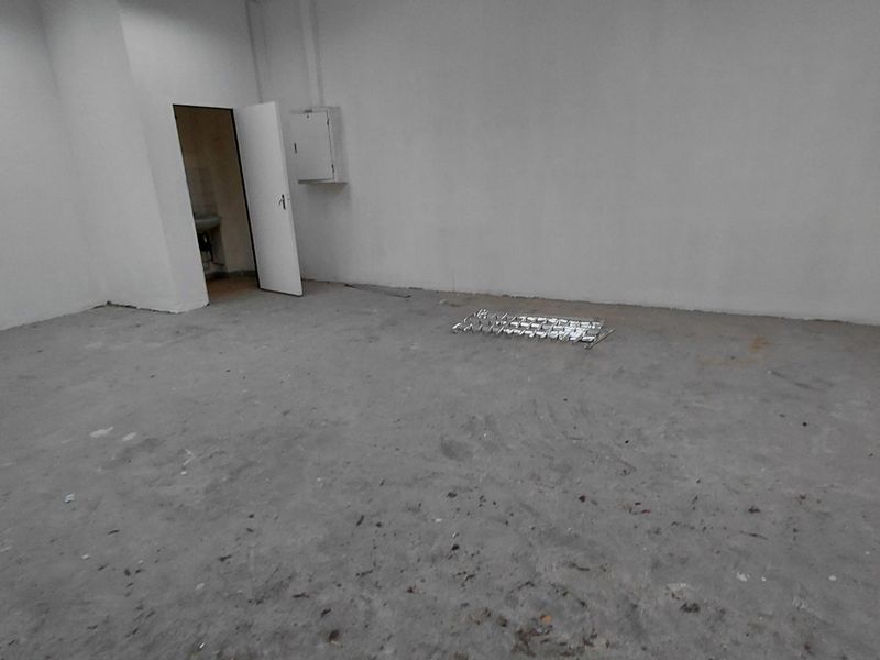 Retail Shop To Rent At Sammy Marks Pretoria Central - Photo 8