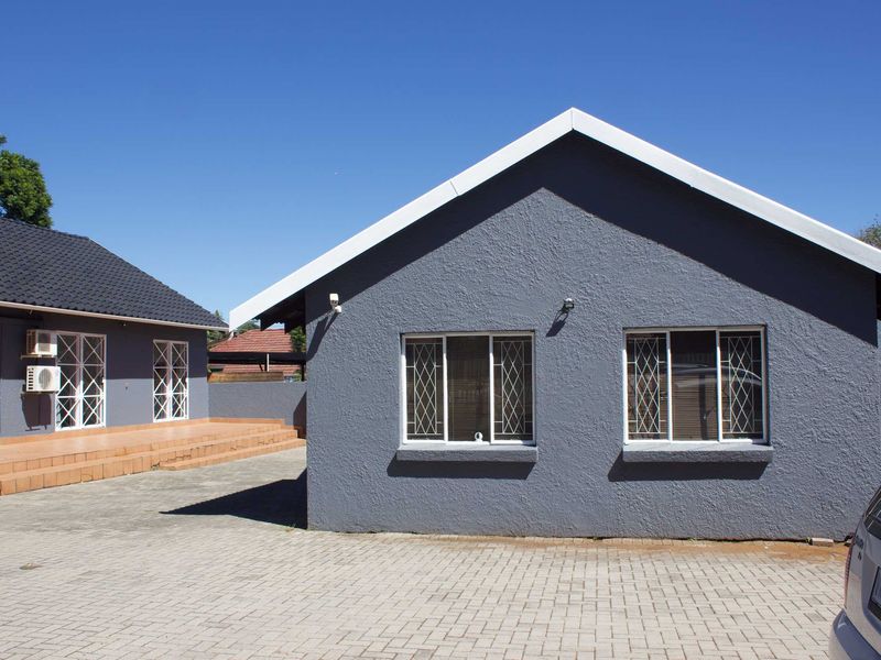 Commercial Property in Monument Road Nimrod Park - Photo 1