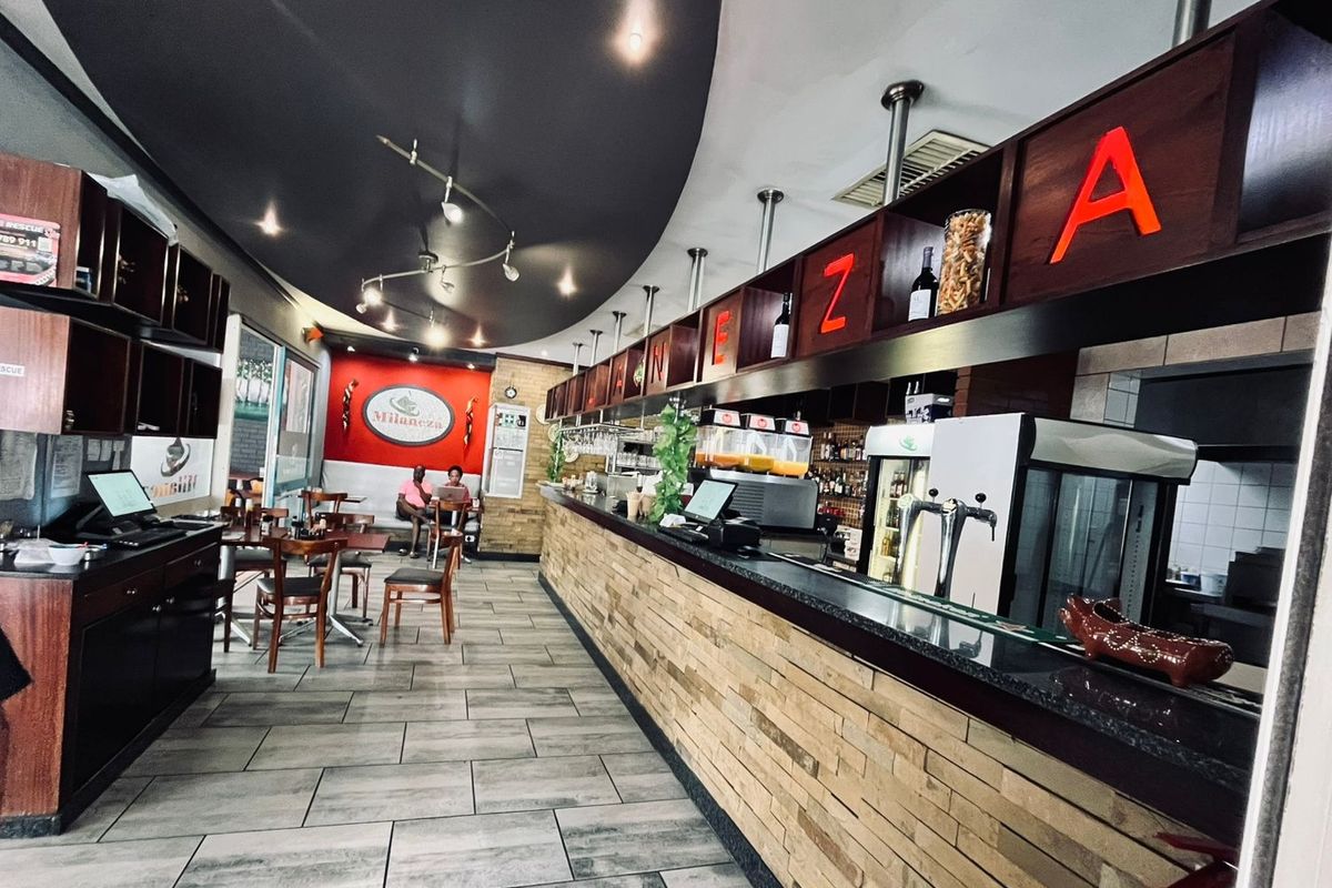 Iconic Rustenburg Restaurant for Sale – Prime Location, Proven Success - Photo 3