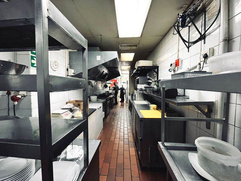 Iconic Rustenburg Restaurant for Sale – Prime Location, Proven Success - Photo 7