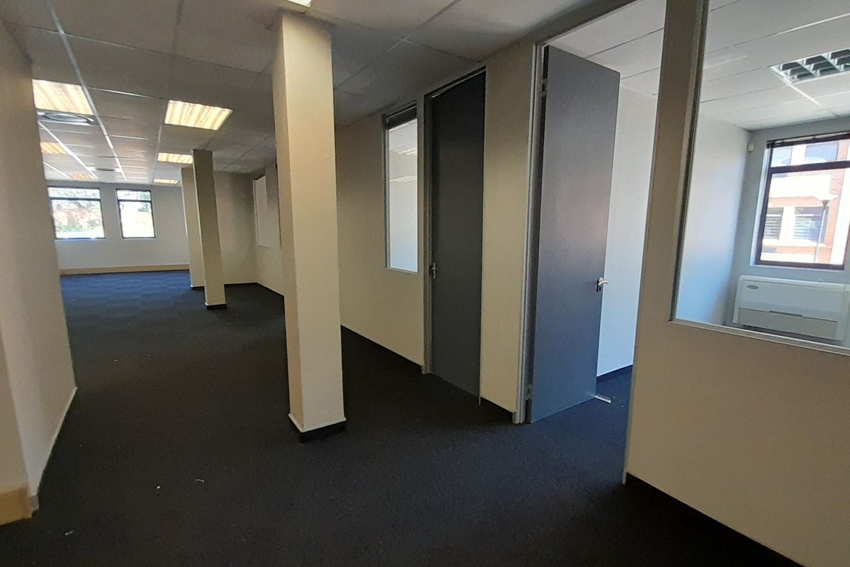 A Ground Floor Office That Works the Moment You Walk In - Photo 4