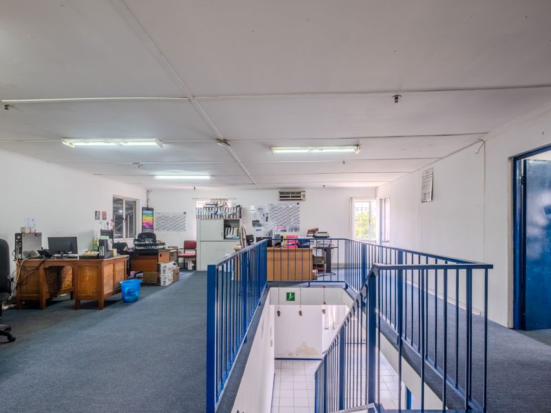 Free-Standing Warehouse To Let in Mahogany Road, Pinetown - Photo 10