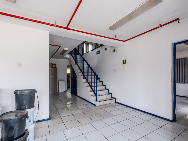 Free-Standing Warehouse To Let in Mahogany Road, Pinetown - Photo 7