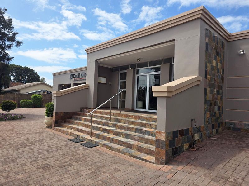Well maintained office complex for sale in Vredenburg - Photo 6