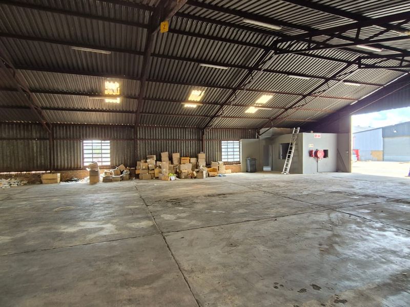 High-Exposure 600m2 Industrial Warehouse To Let in Waltloo, Secure, Functional & Logistics-Ready - Photo 7