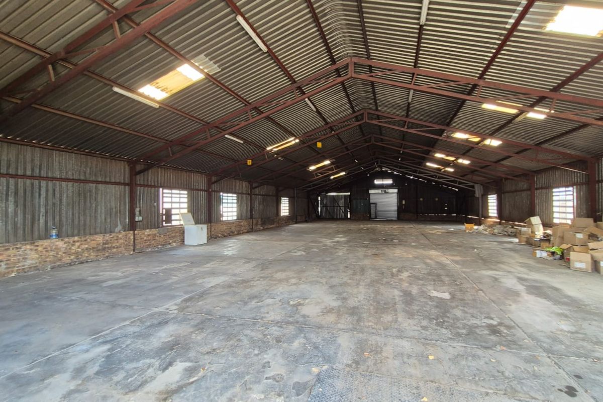 High-Exposure 600m2 Industrial Warehouse To Let in Waltloo, Secure, Functional & Logistics-Ready - Photo 2