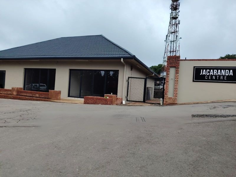 Prime 100 sqm Commercial Space to Let in Hilton - Photo 1