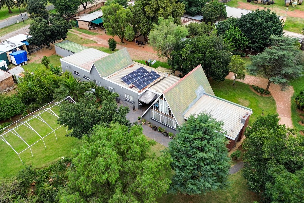 Farm and Yard to let - Photo 2