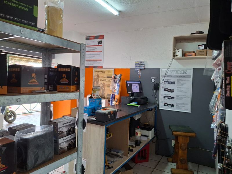 Prime Commercial Shop For Sale - Photo 10