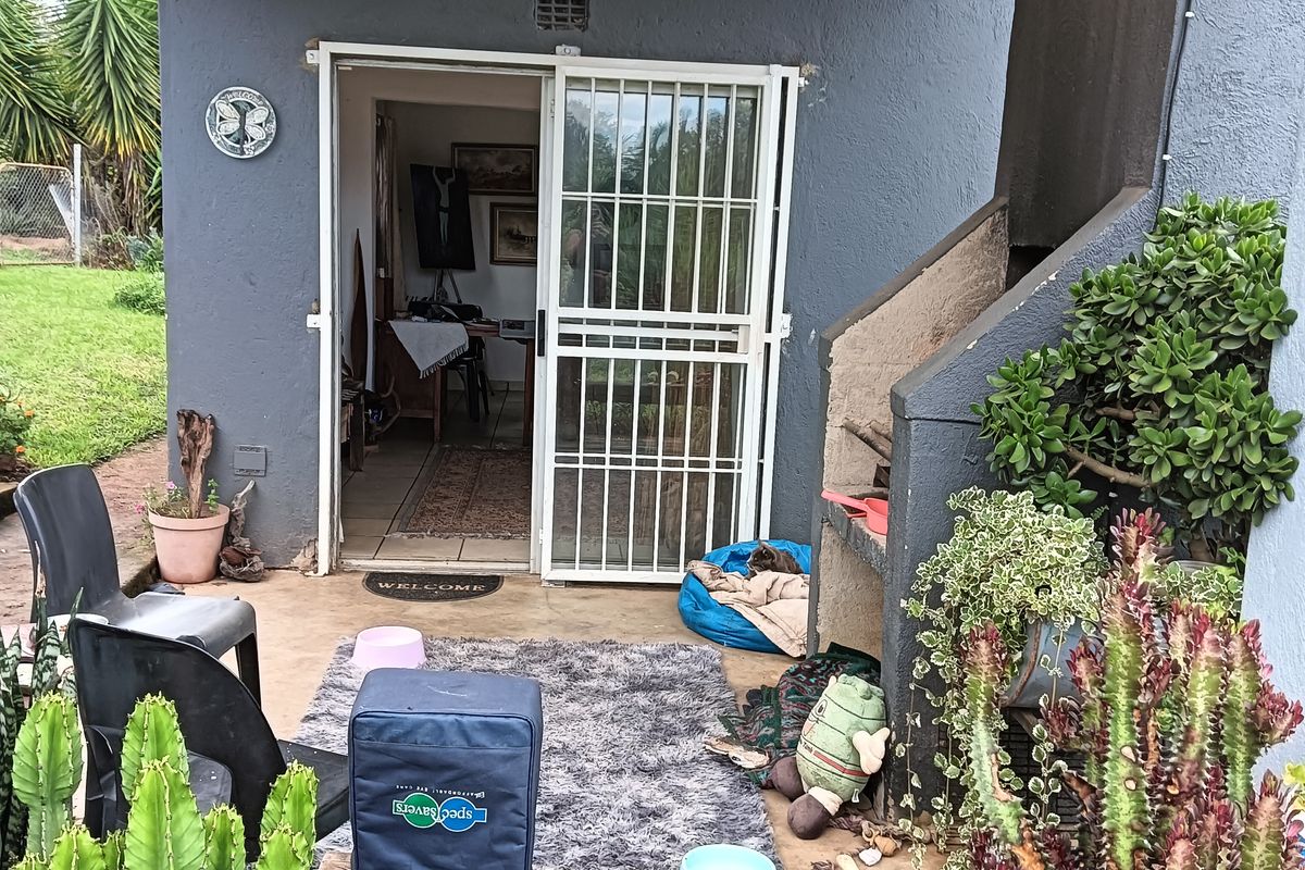 6 Properties on a 4.35ha Stand Near R40 White River & Casterbridge - Photo 3