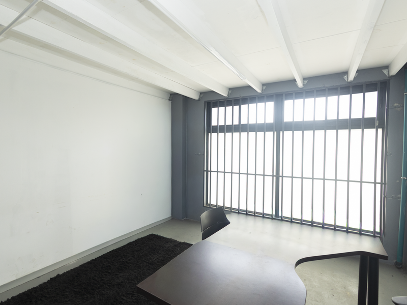 Spacious 561m2 office for sale in Townsend Estate, Goodwood—ideal for your business growth! - Photo 9