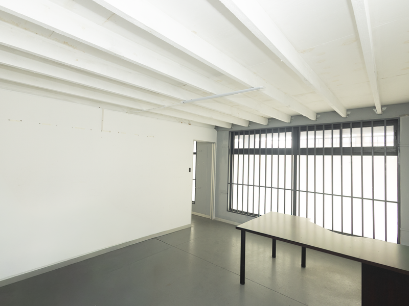 Spacious 561m2 office for sale in Townsend Estate, Goodwood—ideal for your business growth! - Photo 6