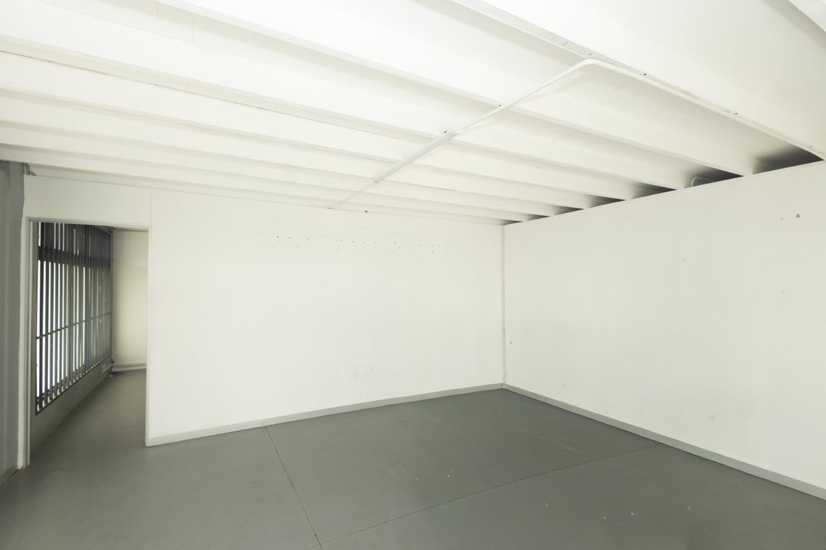 Spacious 561m2 office for sale in Townsend Estate, Goodwood—ideal for your business growth! - Photo 3