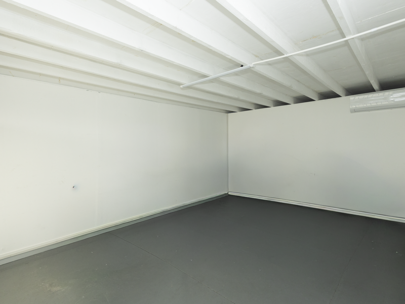 Spacious 561m2 office for sale in Townsend Estate, Goodwood—ideal for your business growth! - Photo 4