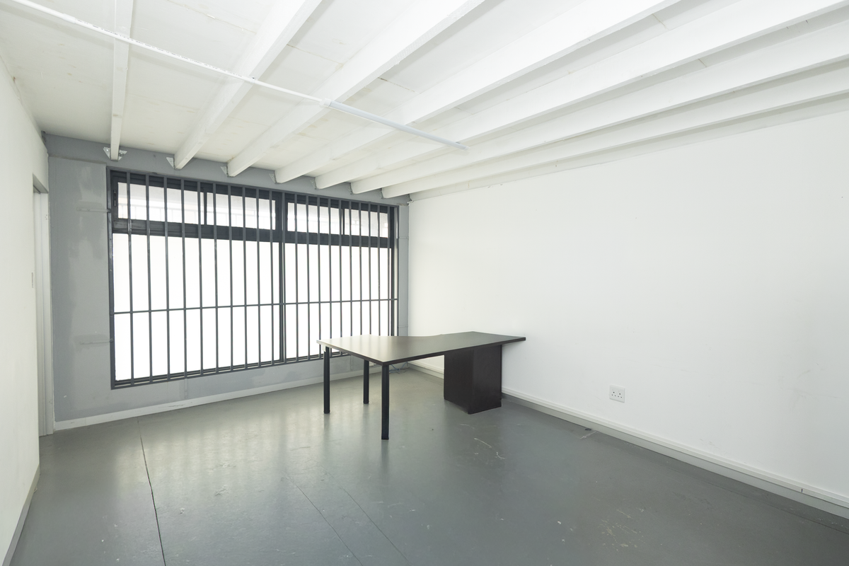 Spacious 561m2 office for sale in Townsend Estate, Goodwood—ideal for your business growth! - Photo 5