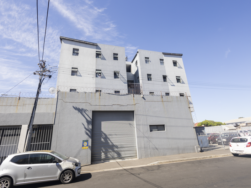Spacious 561m2 office for sale in Townsend Estate, Goodwood—ideal for your business growth! - Photo 3