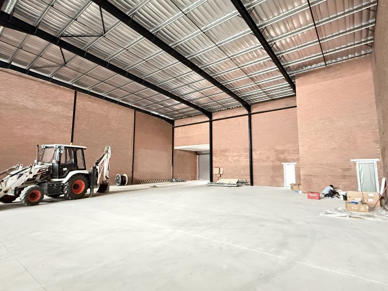 Brand-New High-Clearance  1057m2 Warehouse in Prime Samrand Logistics Hub - Photo 10