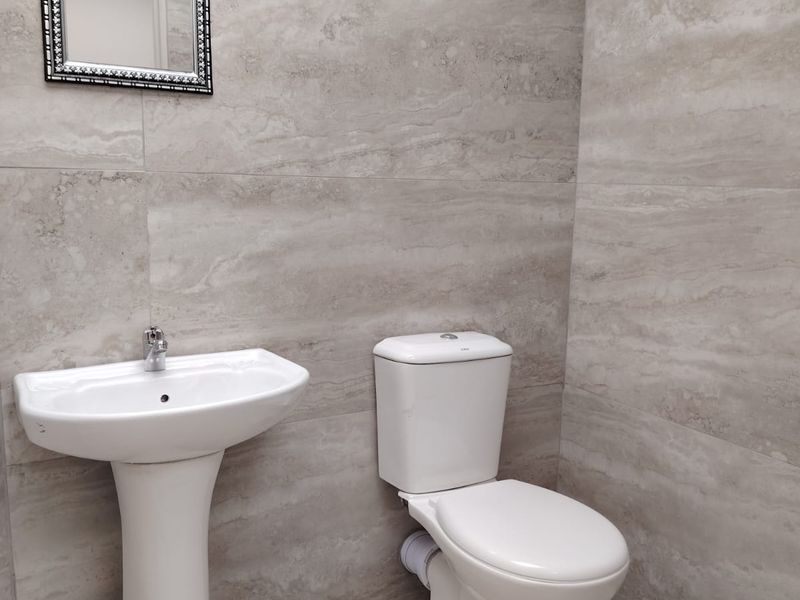 Commercial Property to Rent in Central Hilton - Photo 7