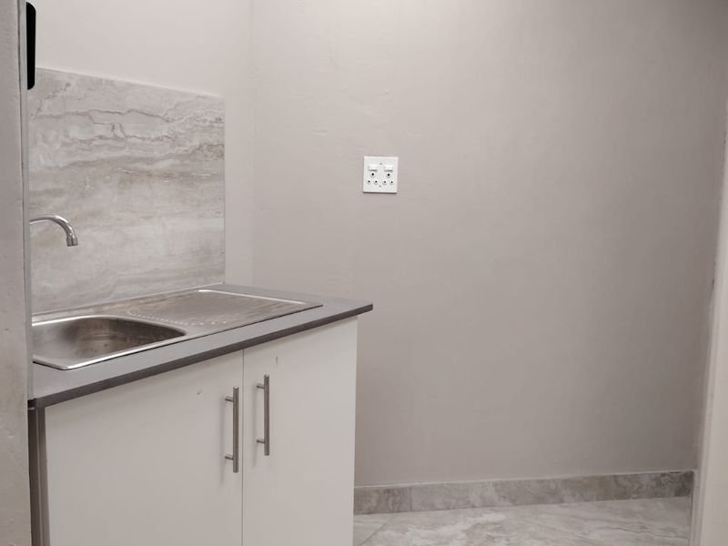 Commercial Property to Rent in Central Hilton - Photo 6