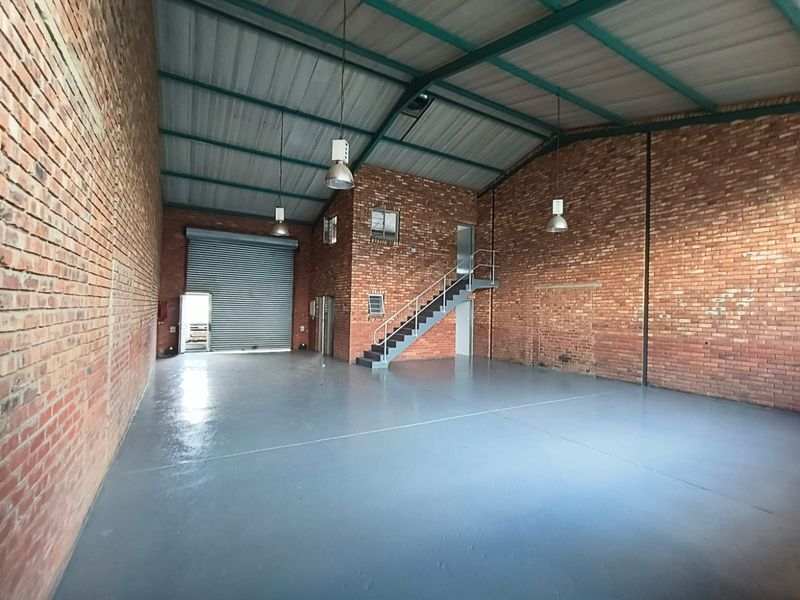 Compact 174m2 Warehouse To Let in Hennopspark, Secure and Immediate Occupation - Photo 7