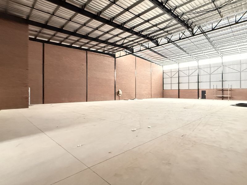 Modern 1,057m2 Warehouse To Let , Secure Samrand Business Park with N1 Access - Photo 9